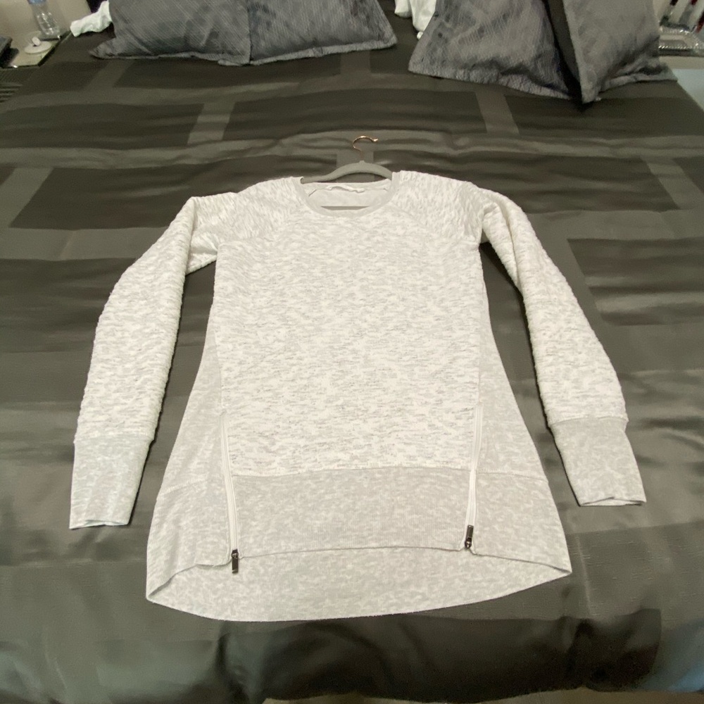 Athleta quilted sweatshirt